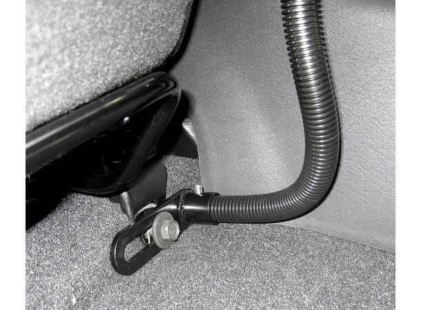 RAM Mount Vehicle Mount with 18" Aluminum Rod and Diamond Plate 